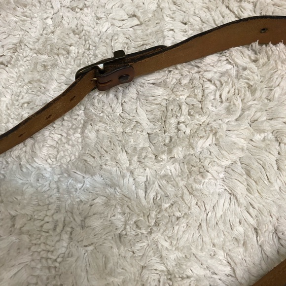 Men’s Lee leather belt preowned size 34-36. Bundle to save shipping. USA NYC Lee - Picture 14 of 16